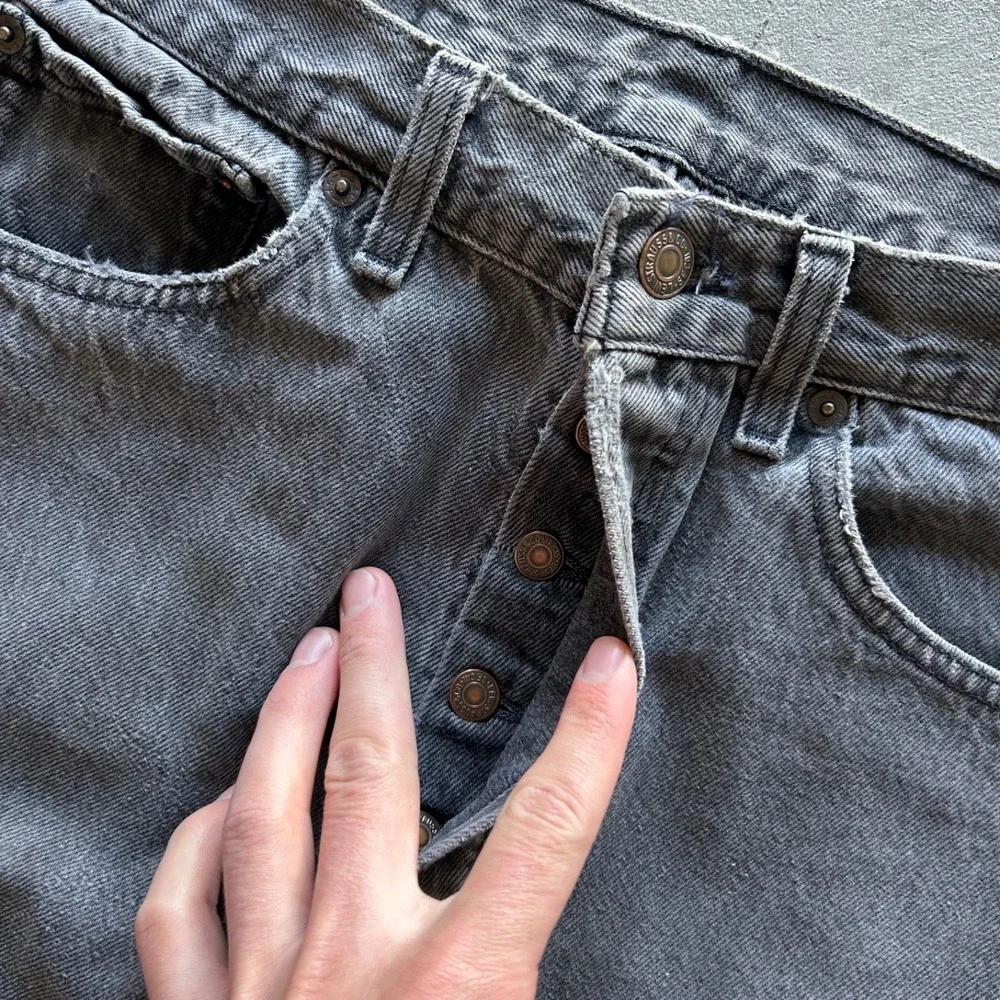 Vintage 80s Levis 501 XX Jeans Size 32x30 Black Dark Wash‎ Denim USA Made Button